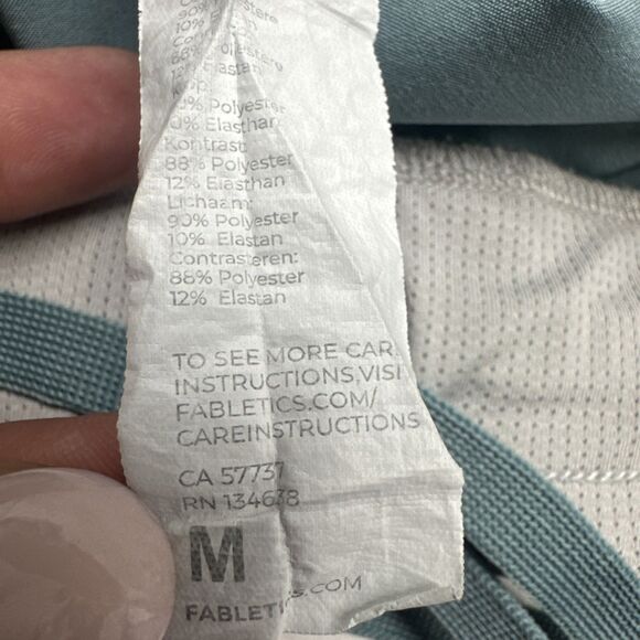 Fabletics Fundamental Shorts Unlined Athletic 7" Inseam Mens Size M Arctic Wave - Picture 14 of 14